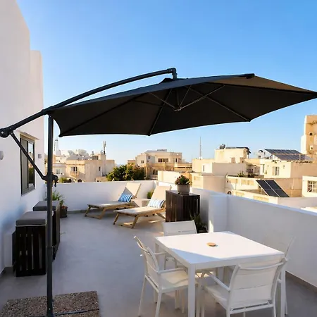 Luxury One-bedroom Penthouse With Spacious Private Terrace - Kalkara, Malta Kalkara