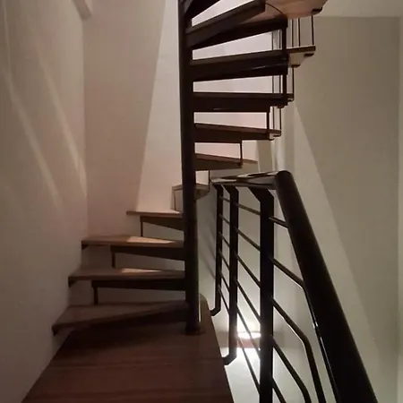 Luxury One-bedroom Penthouse With Spacious Private Terrace - Kalkara, Malta